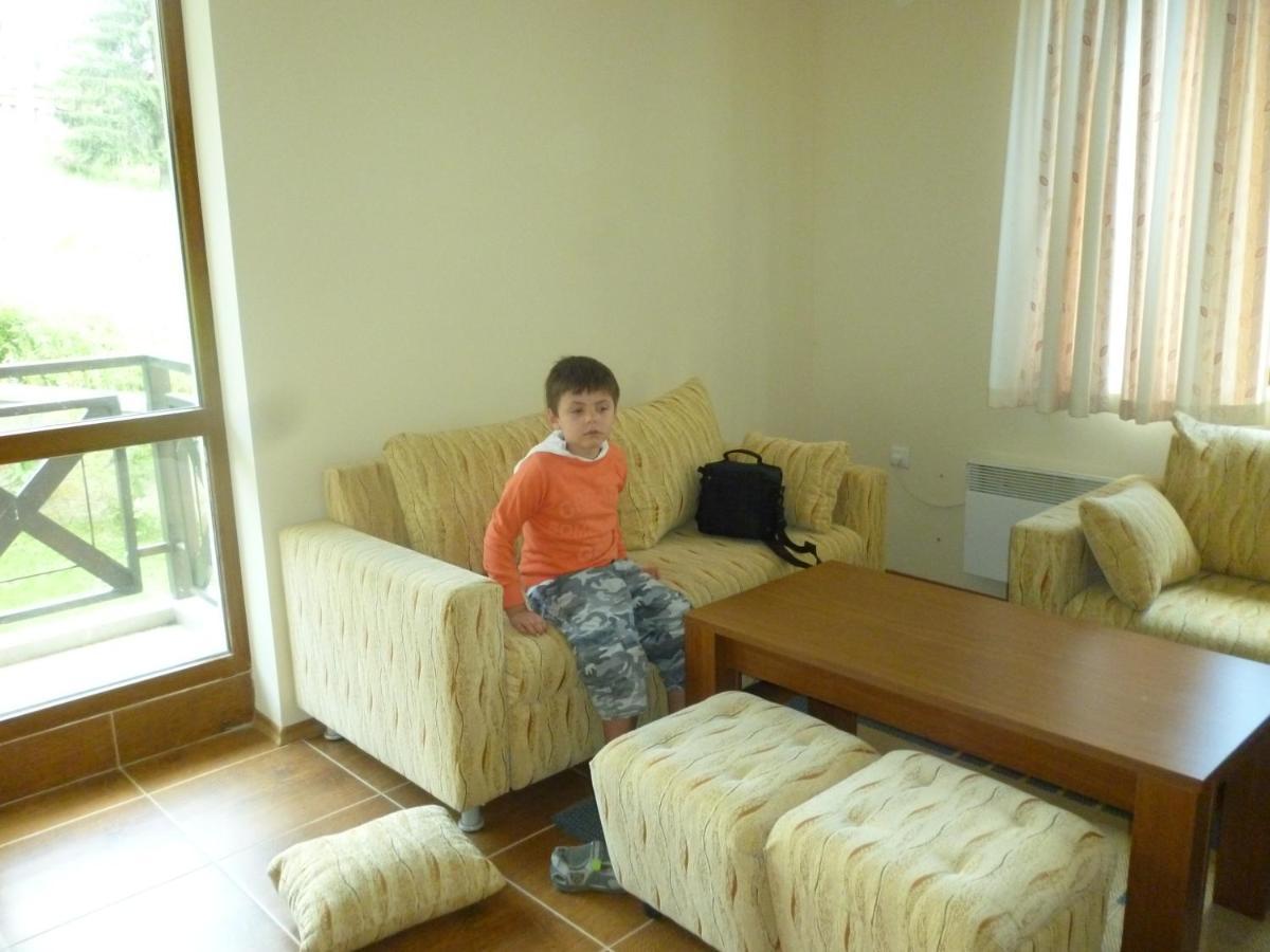 Апартамент В Лъки Спа Комплекс Apartment Pamporovo Bagian luar foto